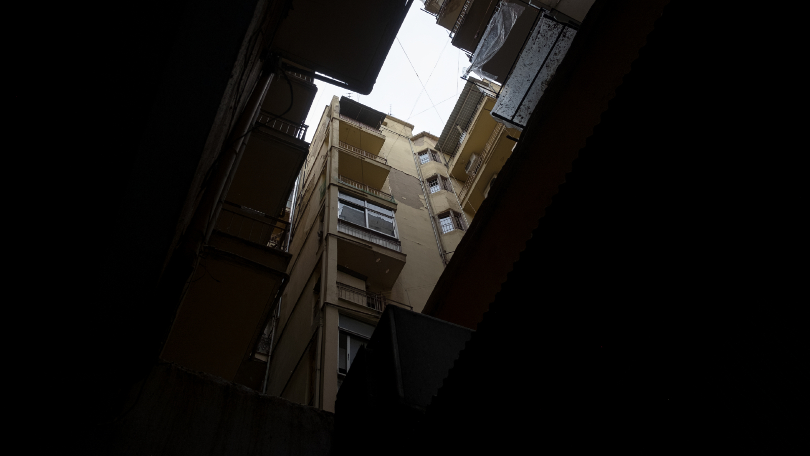 Κι αν η Maricarmen έμενε εδώ; Τι ισχύει με τις εξώσεις στην Ελλάδα