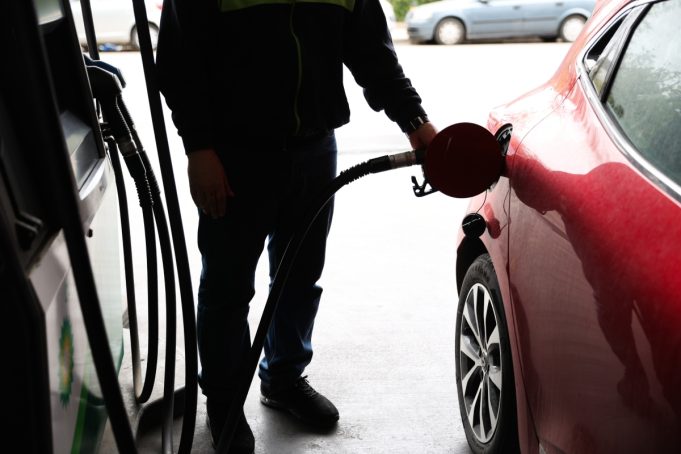 Ποιες περιοχές στην Αττική έχουν τη φθηνότερη βενζίνη