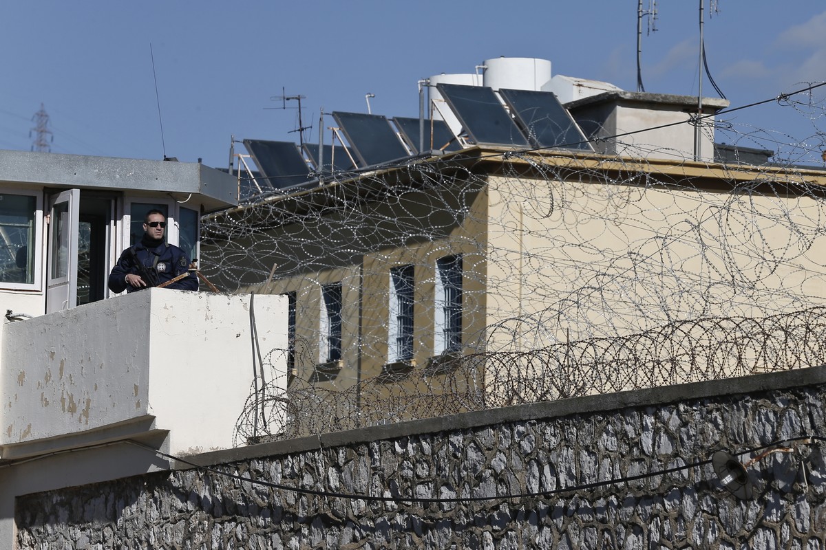 Οι φυλακές της ΕΕ ασφυκτιούν - Πείνα και υπερπληθυσμός πίσω από τα κάγκελα