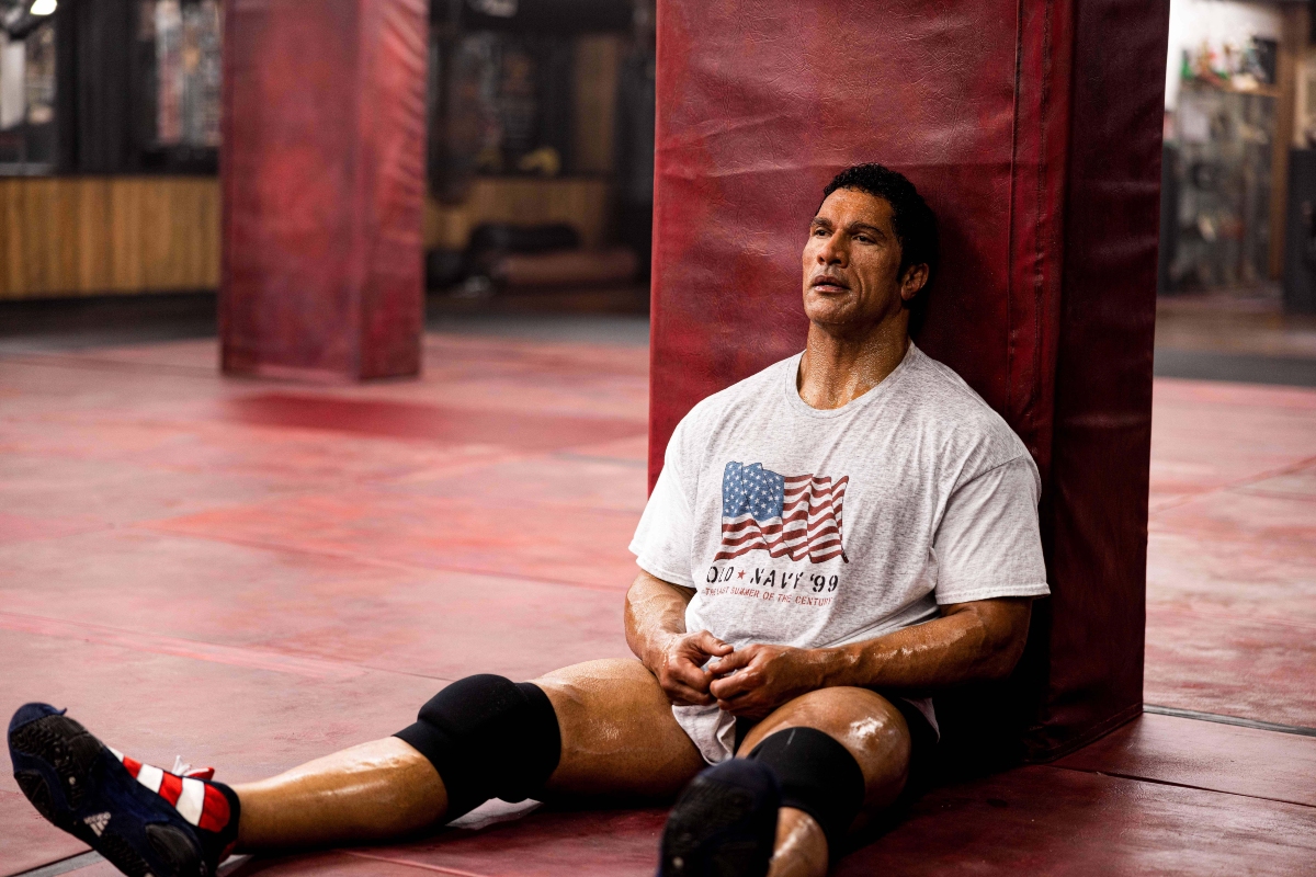 Στο The Smashing Machine, ο The Rock φορά κάποια από τα πιο σπάνια sneakers