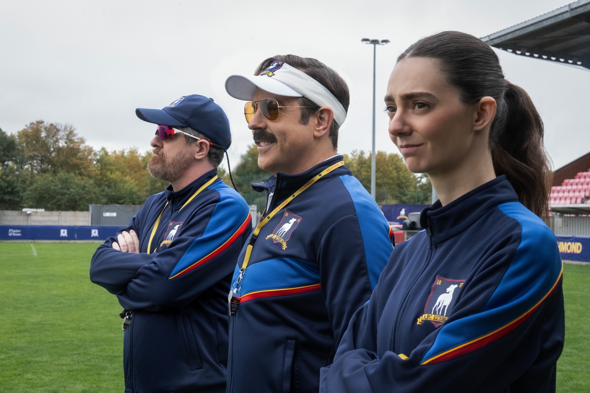 Από Ted Lasso μέχρι Lanterns: Οι 17 σειρές που θα κυριαρχήσουν το καλοκαίρι