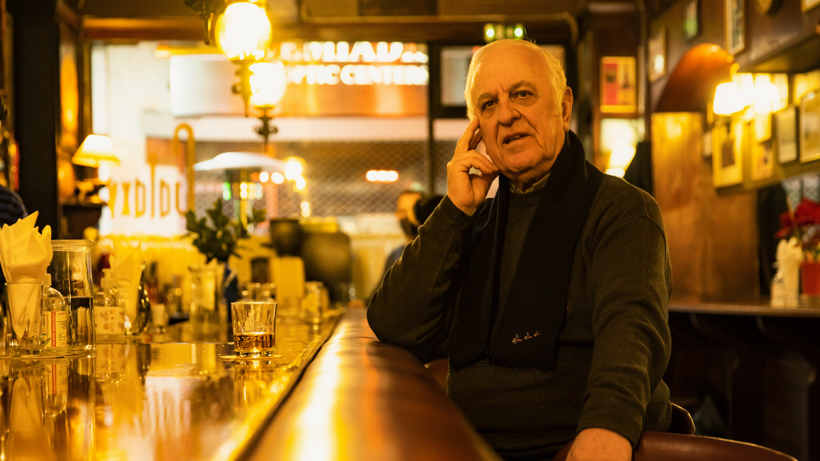 Ποτό, φαγητό, μουσική: 6 μαγαζιά ιδανικά για χειμωνιάτικες μέρες