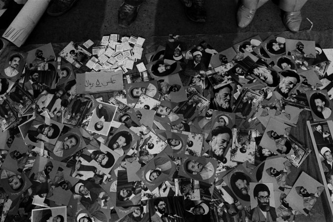 6 βιβλία που θα σε βοηθήσουν να καταλάβεις τι συμβαίνει στο Ιράν