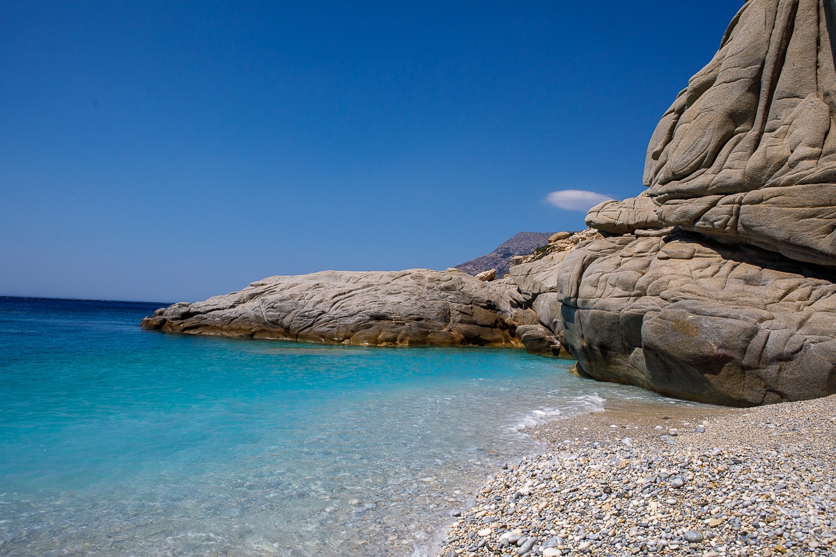Η Ικαρία της Ηλιάνας Καρίμαλη