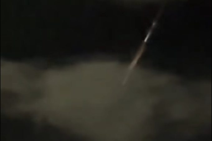 Ελληνικό ίντερνετ: Οι καλύτερες θεωρίες για τα ιπτάμενα αντικείμενα στη Λήμνο