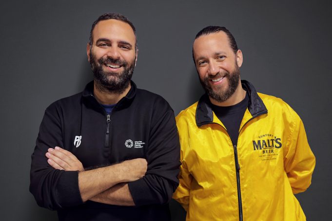 Ο Γιάννης Πετρής, η ιαπωνική κουζίνα και τα ροζάριο των bartender