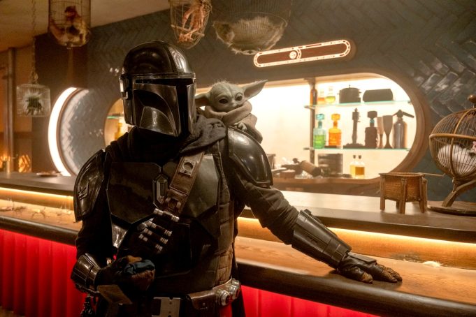 Αποκλειστικό clip: Ο Pedro Pascal, η Sigourney Weaver και ο Jon Favreau για το The Mandalorian and Grogu