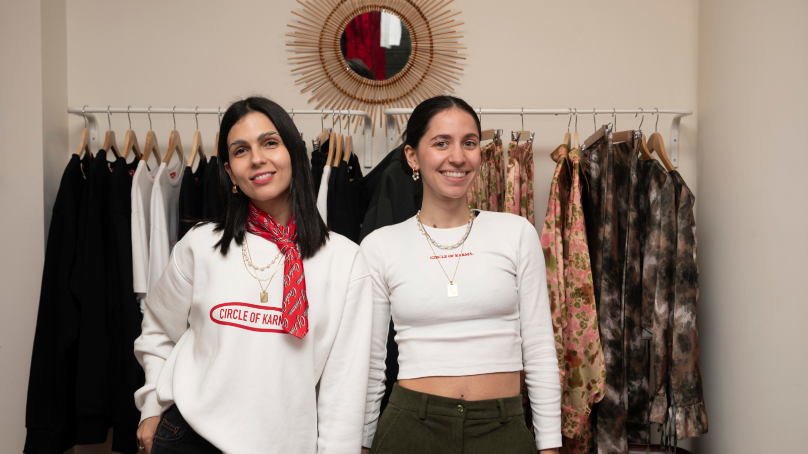 Στο Circle of Karma δεν πιστεύουν στις ταμπέλες και σχεδιάζουν ρούχα για να τα φοράς όλη μέρα