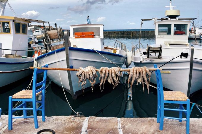 Ένα ελληνικό νησί στα καλύτερα μέρη στον κόσμο για φαγητό αυτή τη στιγμή