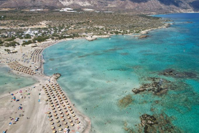 Στη δεύτερη πιο όμορφη παραλία στον κόσμο για το 2026 μάλλον έχεις κολυμπήσει