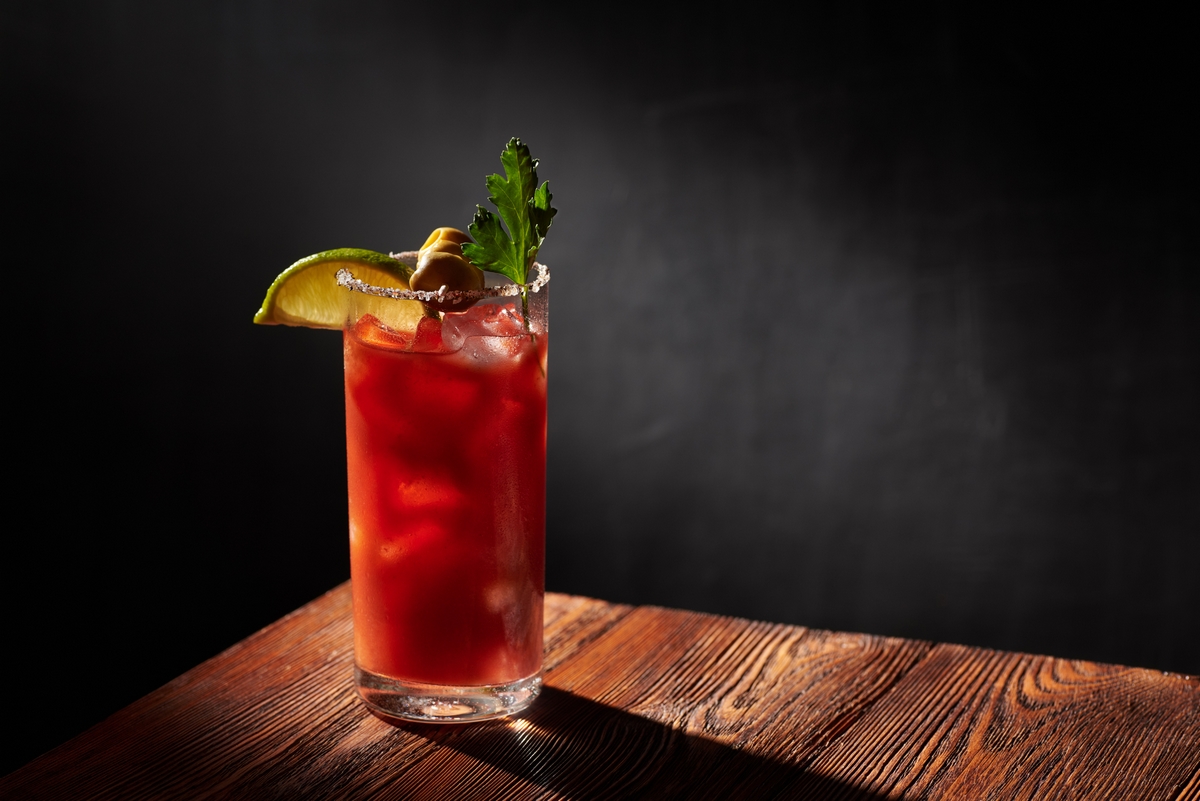 Ξέχνα όσα ήξερες για το Bloody Mary: Τα 5 μπαρ της Αθήνας που το αναβάθμισαν