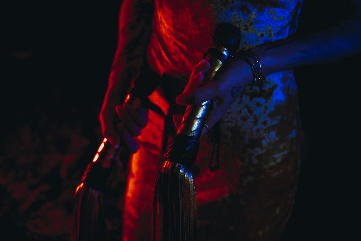 Κάποια βασικά πράγματα για το BDSM από μια dominatrix
