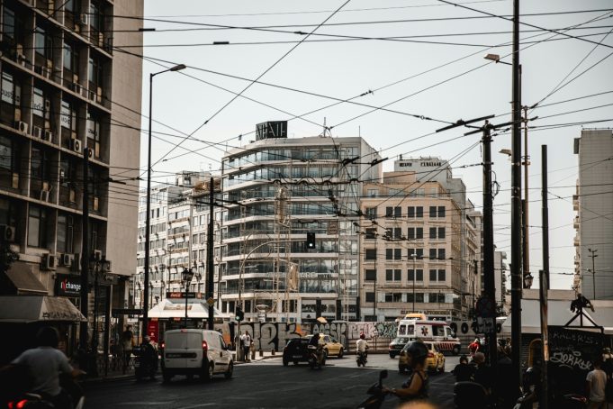 Το νέο ψηφιακό εργαλείο για το πάρκινγκ και τη μετακίνηση στην Αθήνα