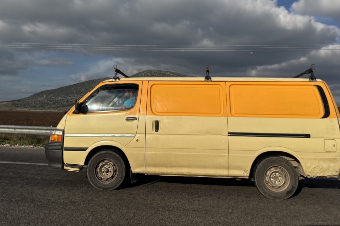 Η Ελλάδα στα δυο: Κάναμε το Αθήνα-Θεσσαλονίκη εν μέσω μπλόκων