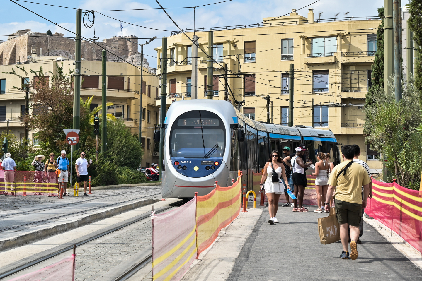 Παραδίδεται επιτέλους η Βασιλίσσης Όλγας, πρέπει να χαρούμε;