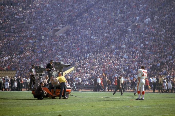 Πόσο κόστιζαν τα εισιτήρια στο πρώτο Super Bowl; Για την ιστορία, δεν ήταν καν sold out