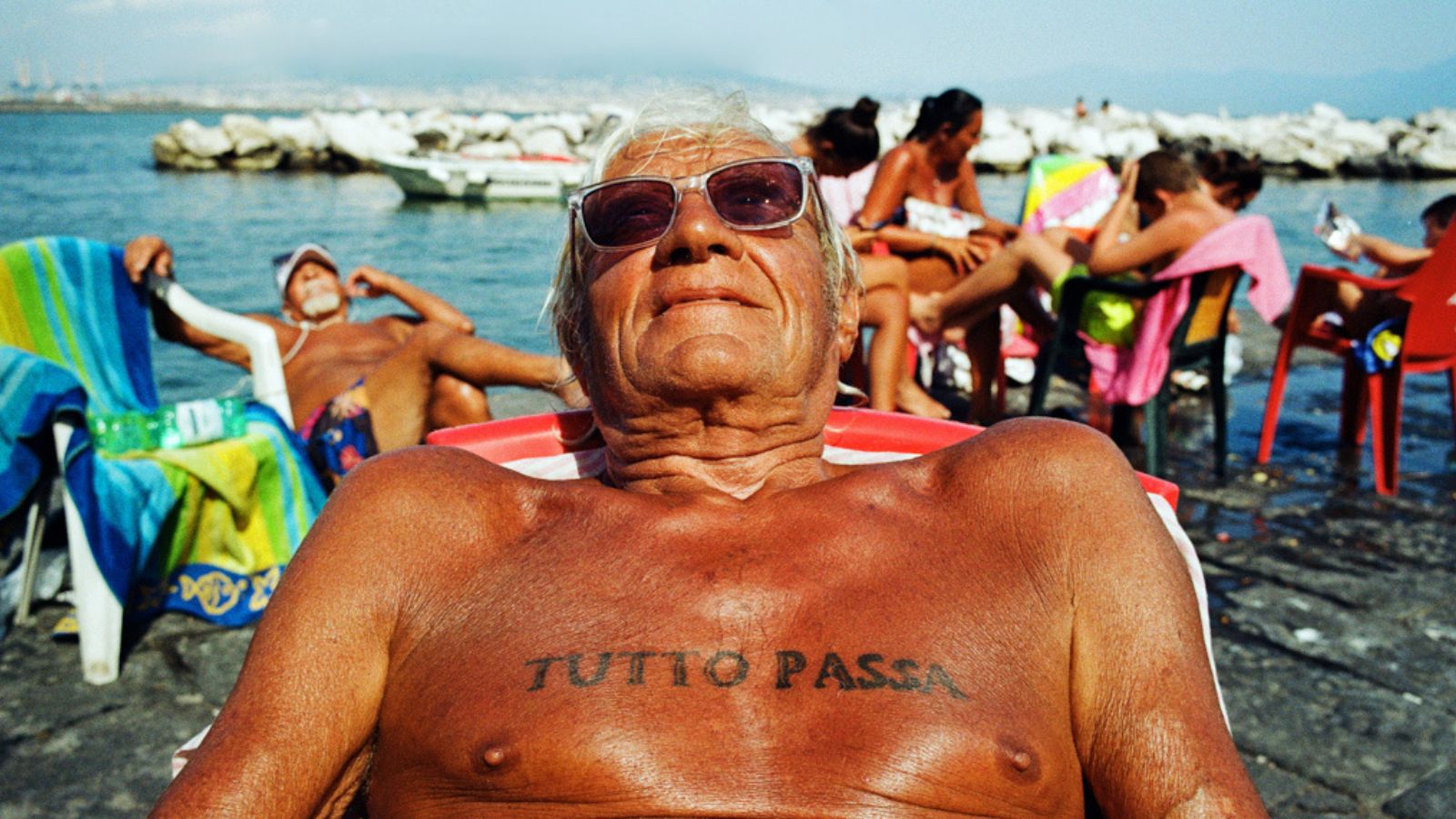 Tutto Passa, Ντιεγκίτο, Martin f*ckin Parr: Το μενού σήμερα έχει καρέ και στιγμές της ζωής του Robbie McIntosh