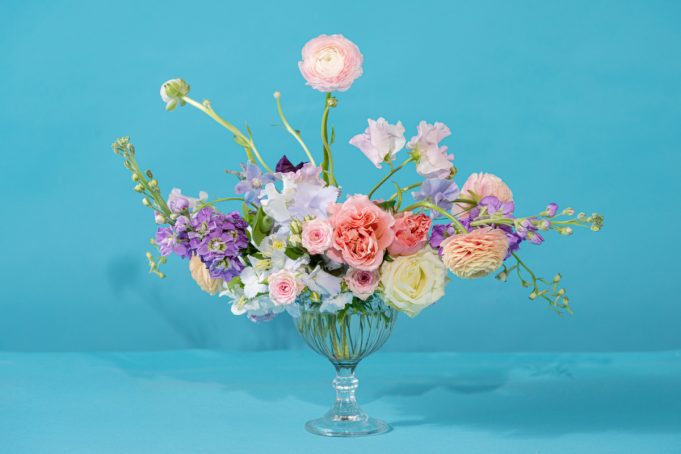 Γιατί πρέπει να ρίχνεις ένα κέρμα στο βάζο με τα λουλούδια